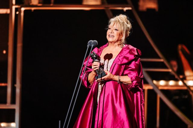 Elaine Paige at the Olivier Awards, photo by Danny Kaan