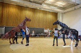 Joey – Michael Larcombe, Rafe Young, Rianna Ash and Topthorn – Wade Lewin, Niko Wirachman, Sam Goodchild, © Brinkhoff Moegenburg