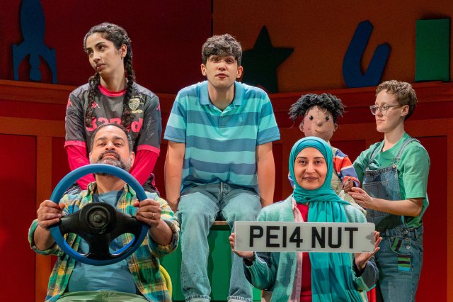 Umar Butt, Aizah Khan, Emaan Durrani, Justin Kendal-Sadiq and Izzy Coward in Planet Omar