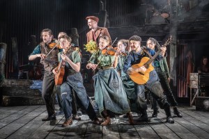 THE CURIOUS CASE OF BENJAMIN BUTTON. The Company. Photo Marc Brenner 2