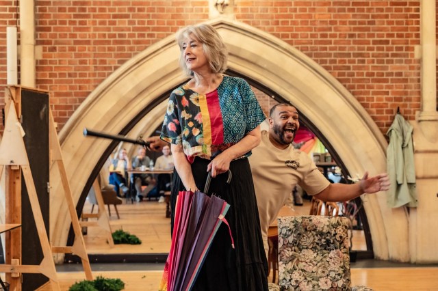 ALLEGRA 2 Maureen Lipman ( Allegra) Bailey Patrick Harris ( PC Rogers)Photo Dany Kaan ALLEGRA 2 Maureen Lipman ( Allegra) Bailey Patrick Harris ( PC Rogers)Photo Dany Kaan