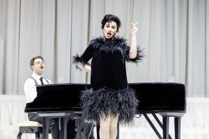 Adam Filipe and Jinkx Monsoon in End of the Rainbow
