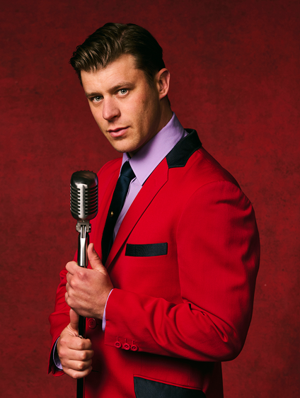 Luke Baker as Frankie Valli