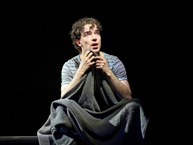 Noah Valentine (Alan Strang) photo by Manuel Harlan (2)