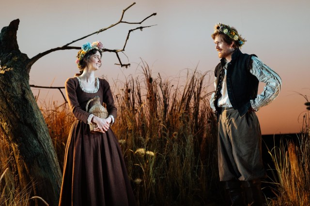 Tanya Reynolds and George Kemp 1536 Production Images West End Photo by Helen Murray 170