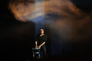 Kohlhaas review – Arinzé Kene mesmerises in tragic tale of equine injustice