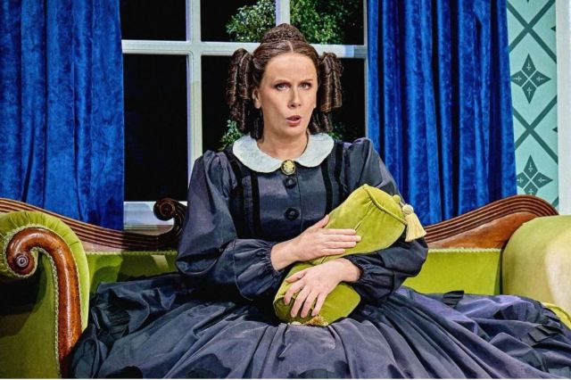 Catherine Tate in Oh, Mary!