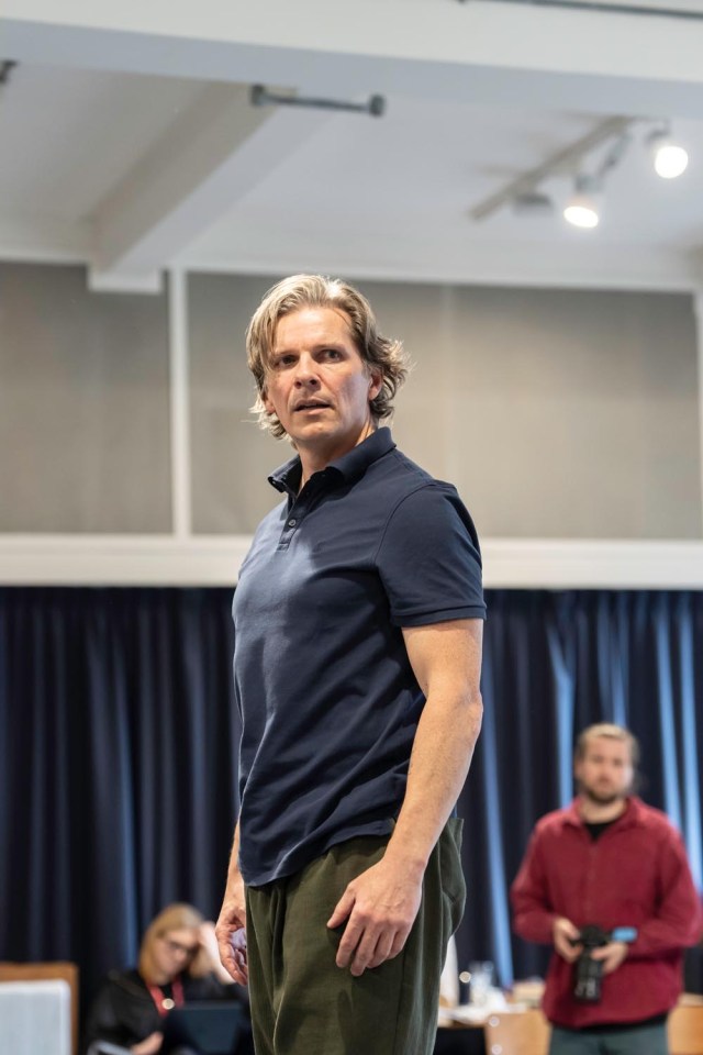 Nigel Harman (Bruce Bechdel) in rehearsals for Fun Home at the Royal Exchange Theatre credit Johan Persson Nigel Harman (Bruce Bechdel) in rehearsals for Fun Home at the Royal Exchange Theatre credit Johan Persson