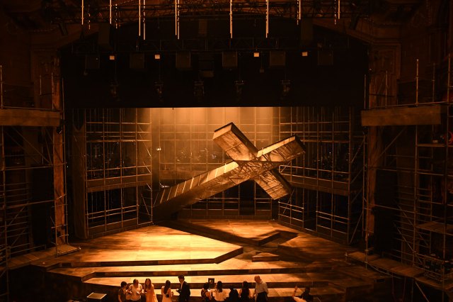 empty palladium stage empty palladium stage