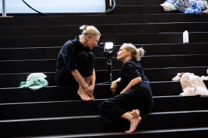Cate Blanchett and Nina Hoss (both Electra Elisabeth and Clytemnestra Alma) in rehearsal for Electra Persona. (c) Monika Rittershaus 041
