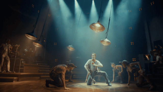 HADESTOWN THE MUSICAL Still 6 Courtesy of Trafalgar HADESTOWN THE MUSICAL Still 6 Courtesy of Trafalgar