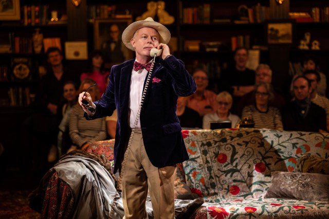 Jesse Tyler Ferguson (Truman Capote) image by Johan Persson (2) Jesse Tyler Ferguson (Truman Capote) image by Johan Persson (2)