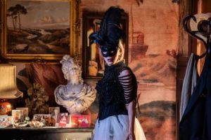 Charlotte d'Amboise as The Swan in Tru